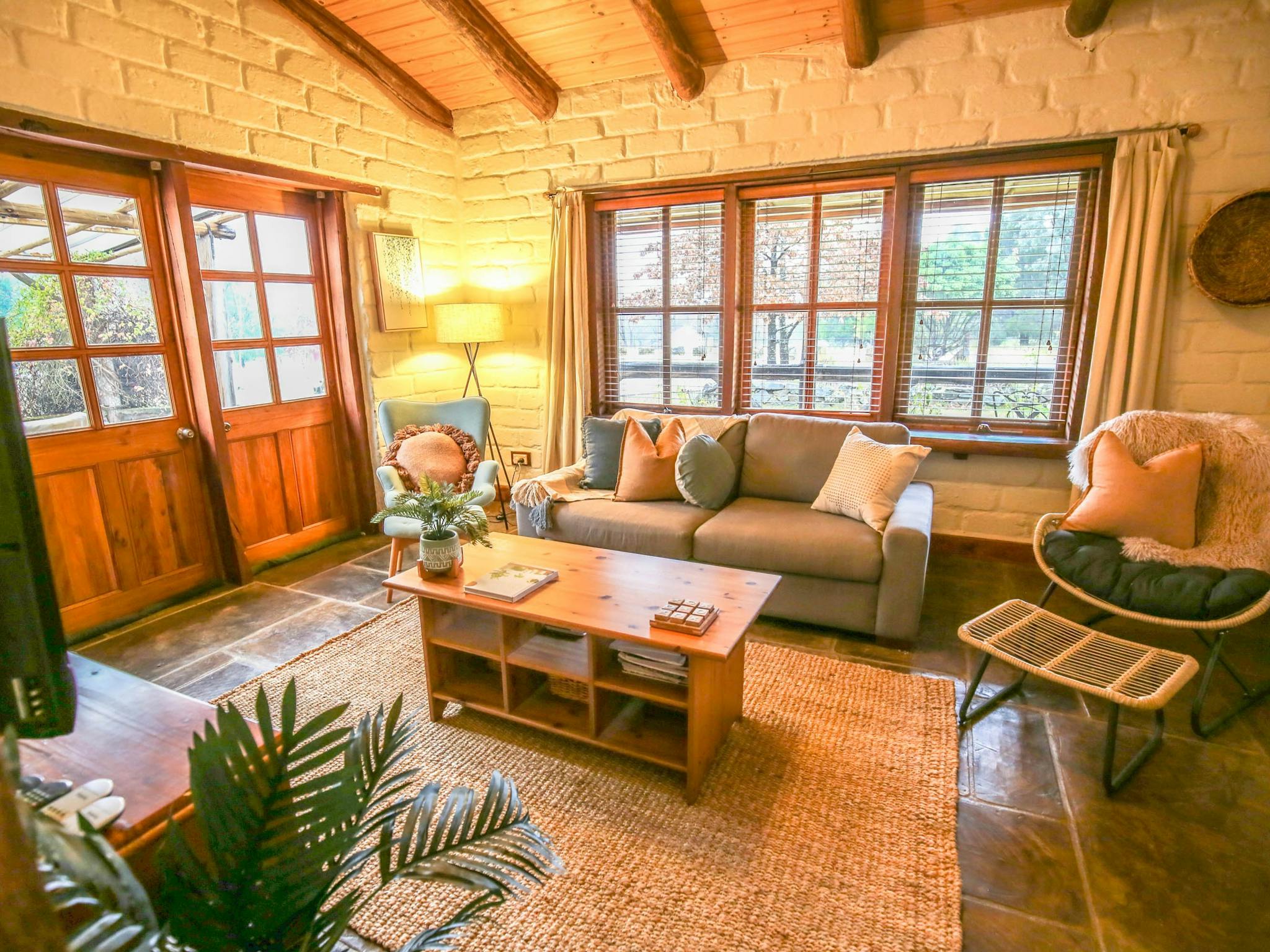 Feathertop Retreat Lounge