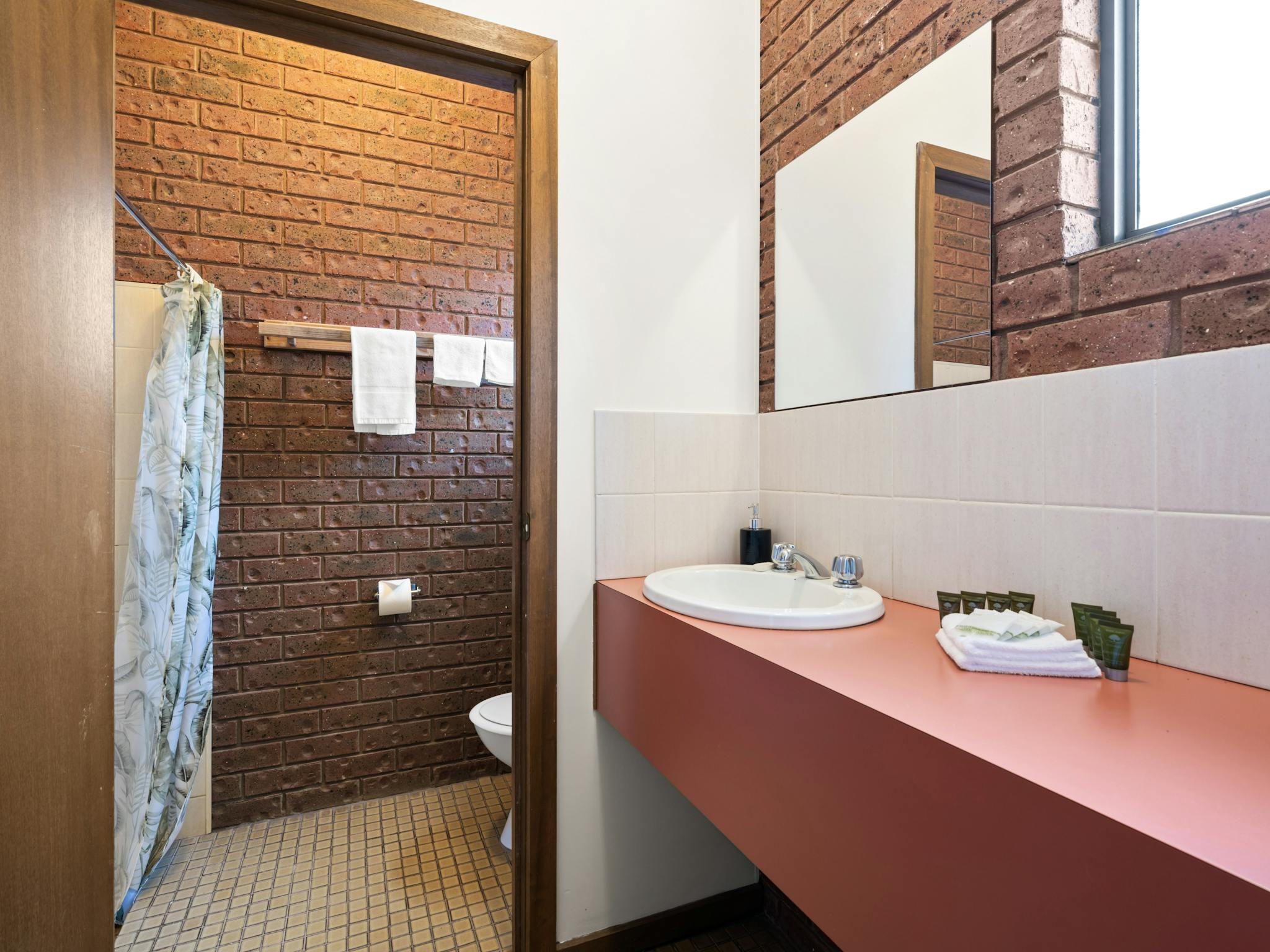 the Harrietville Snowline hotel