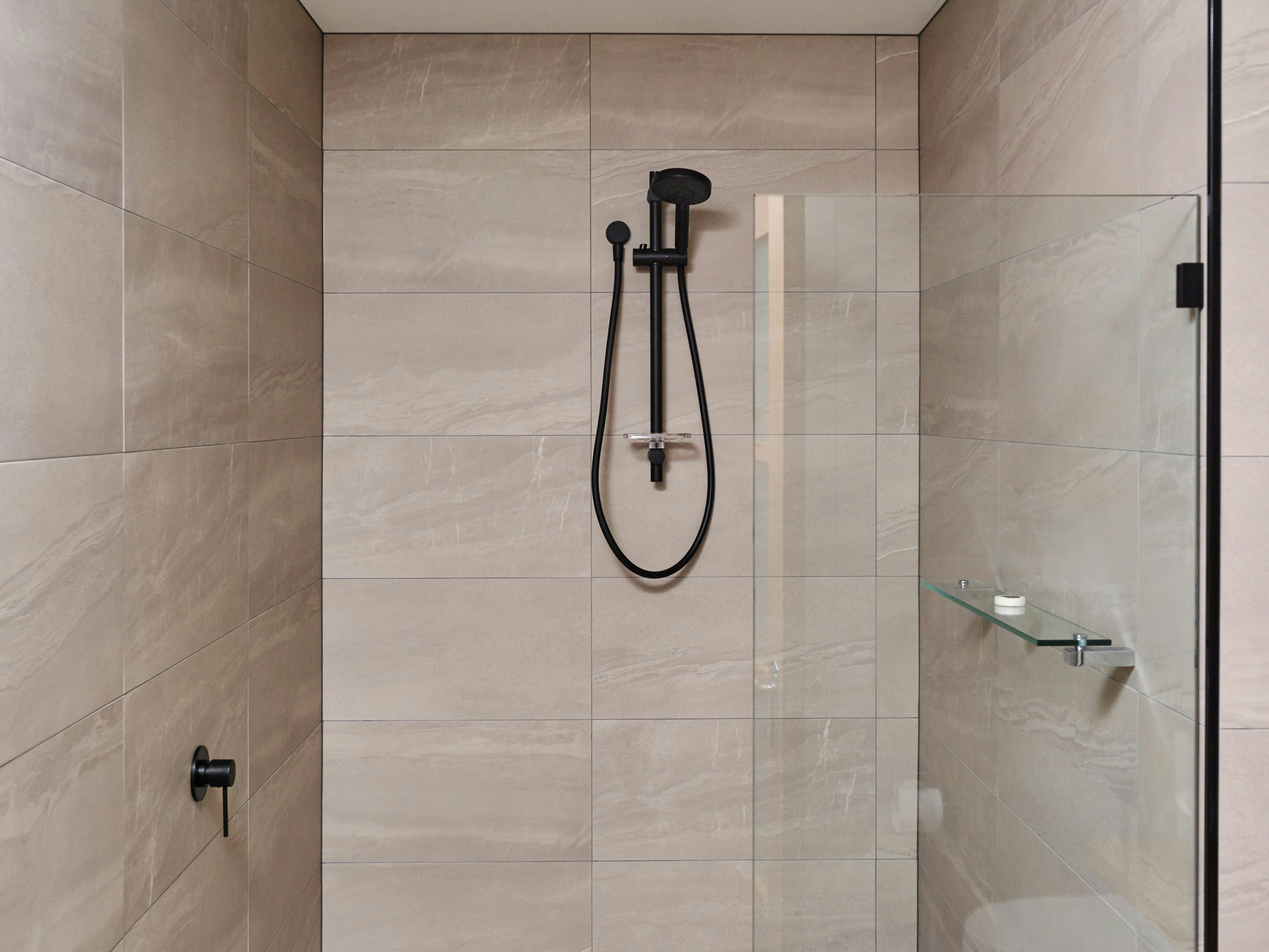 Ensuite/shower