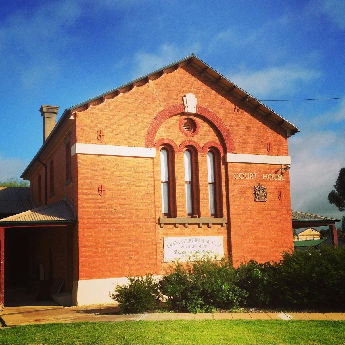 Urana Courthouse Art Exhibition and Sale