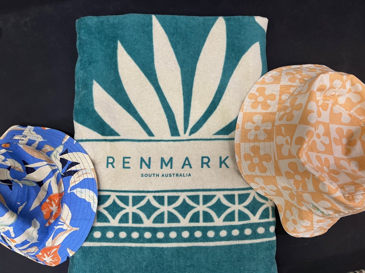 Sip, Taste & Shop - Renmark Visitor Centre Christmas Shopping Night