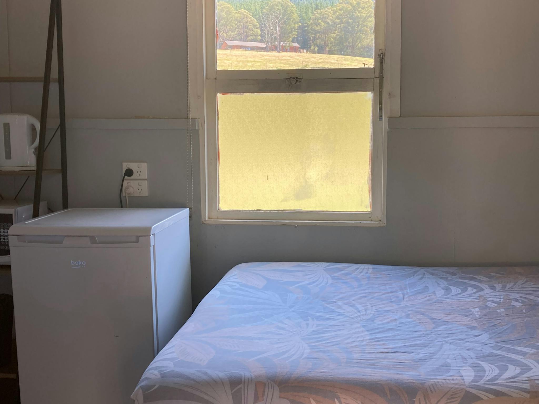 Bright Cabin and Caravan Park - Camp Crusty - Queen exterior