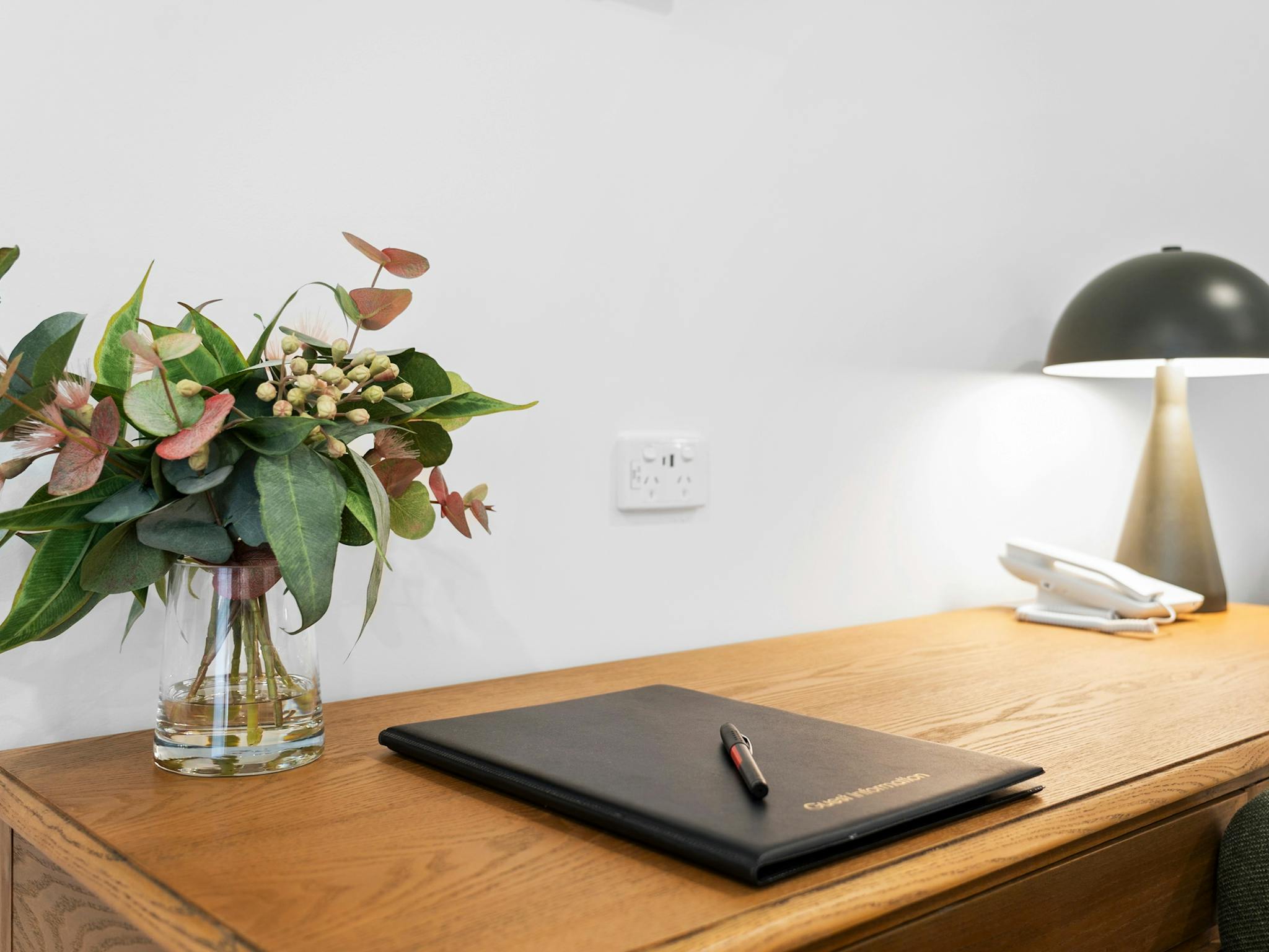 Premier Twin Room - Writing Desk