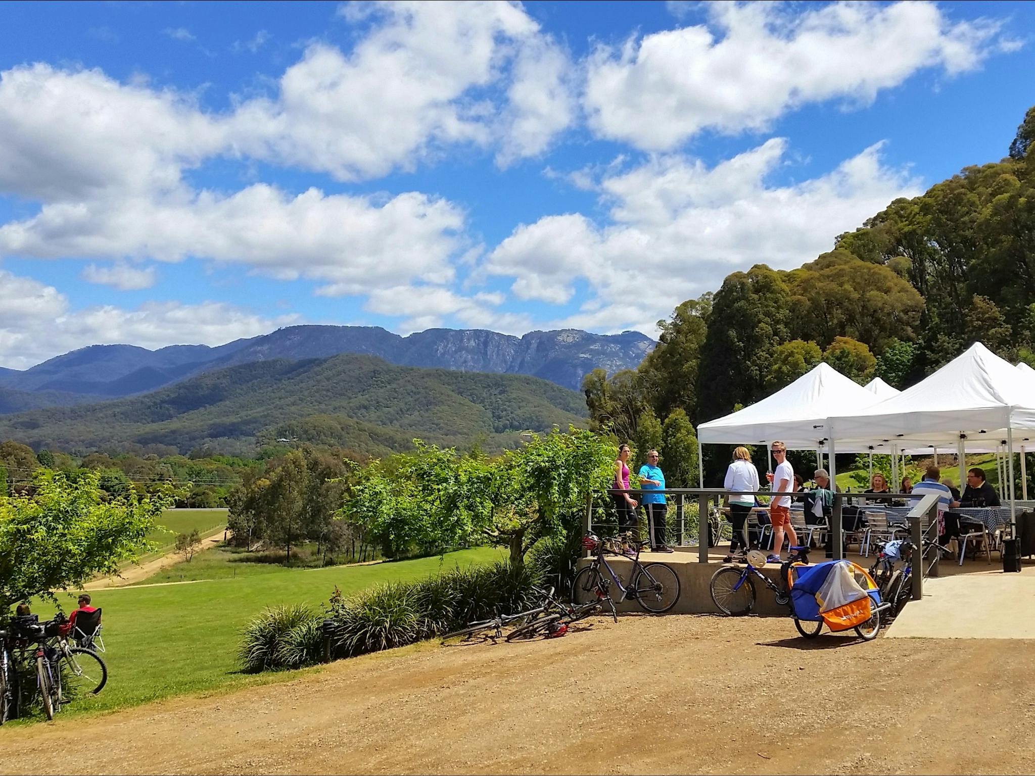 Lunch and views on weekend cycling tour on Murray to Mountains Rail Trail