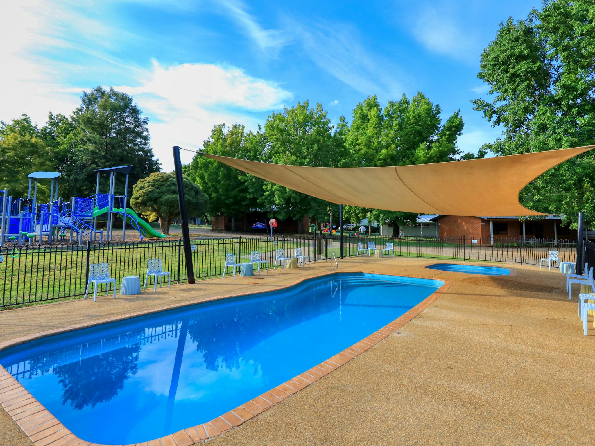 The centerpiece of Bright Valley Holiday Park is our stunning, resort-style pool.