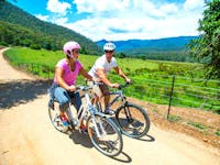 Cycling along the Murray to Mountains.