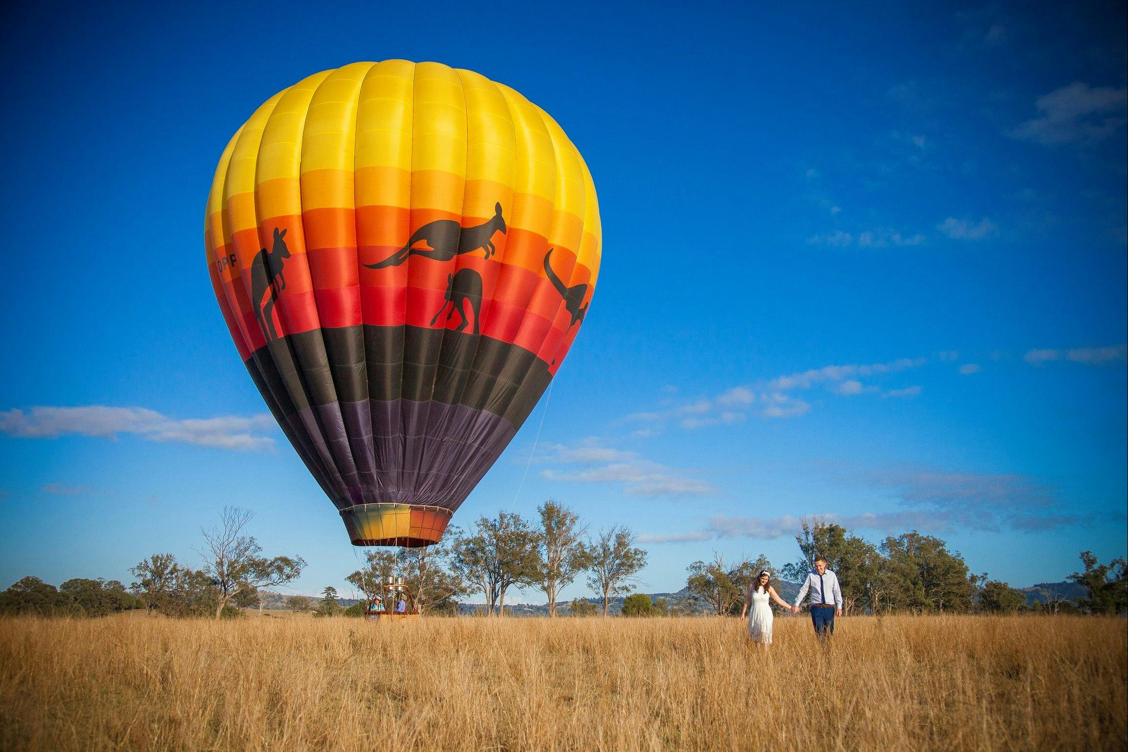 Wedding in a hot air balloon ride