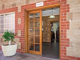 Motel Goolwa and Jack's Place Cafe