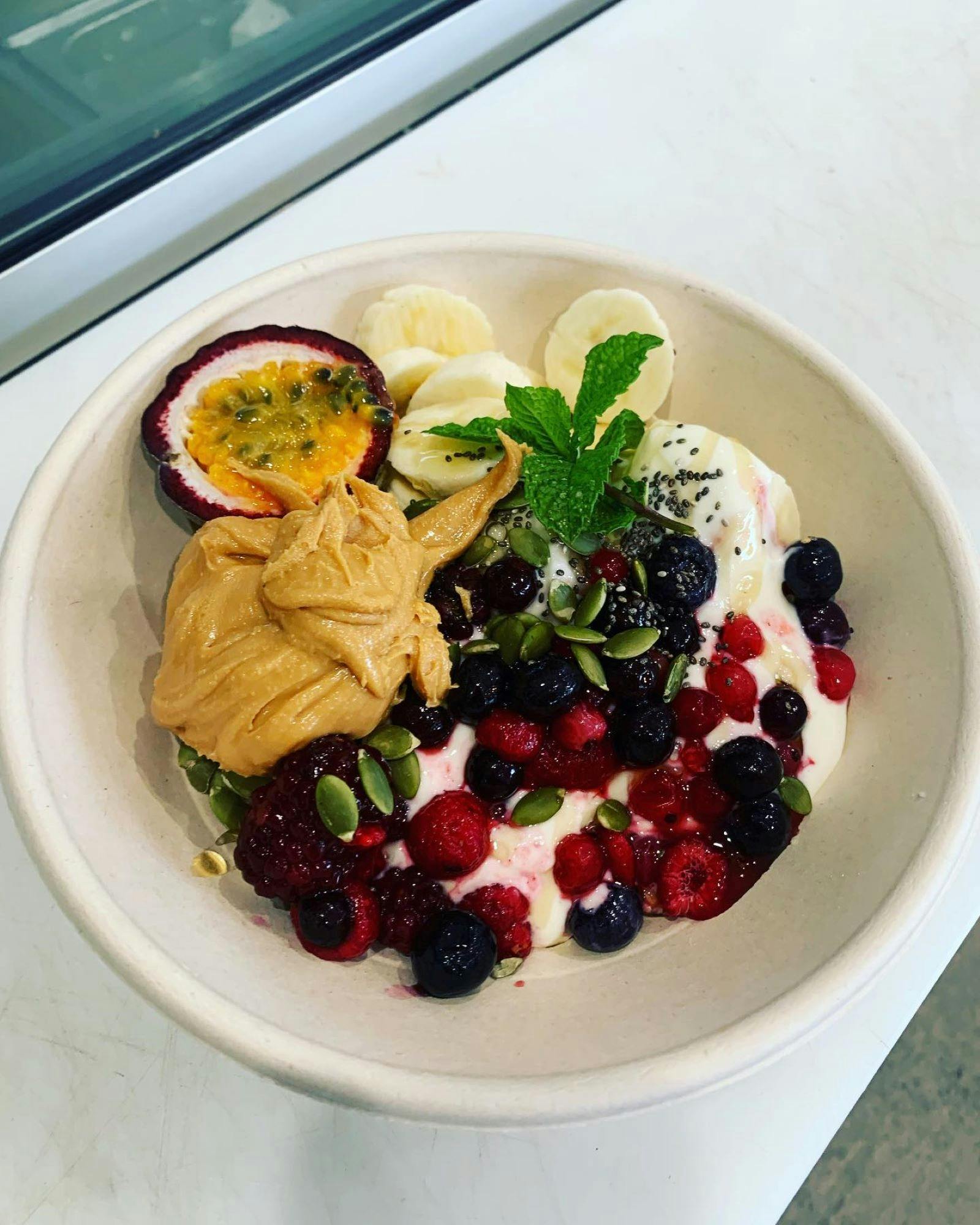 Lou's Place Cafe - Healthy breakfast