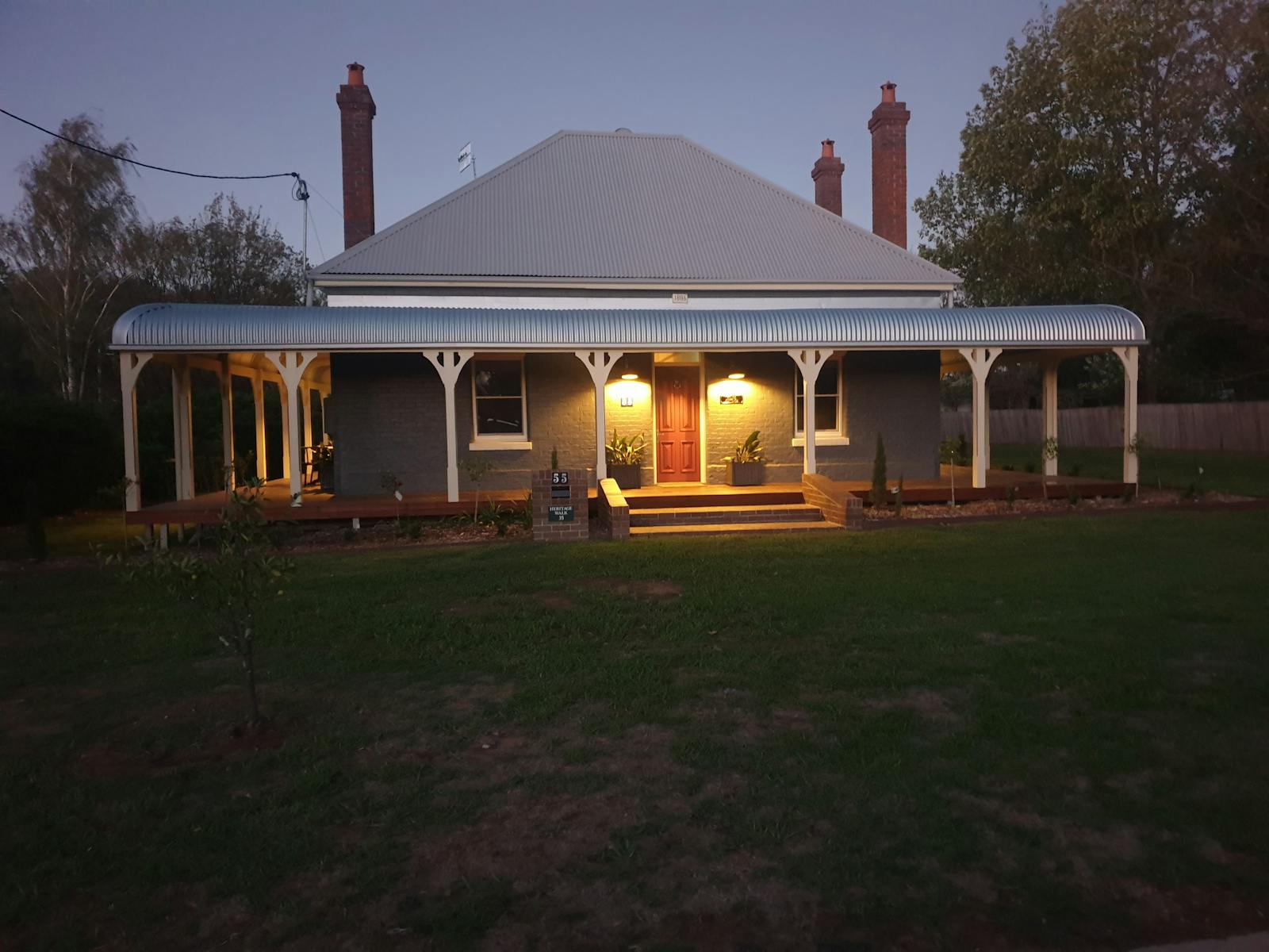 stay in a slice of Uralla