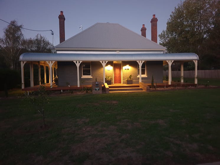 stay in a slice of Uralla's heritage, circa 1886, Kings Cottage