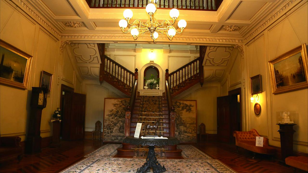 Enter the Grandeur!