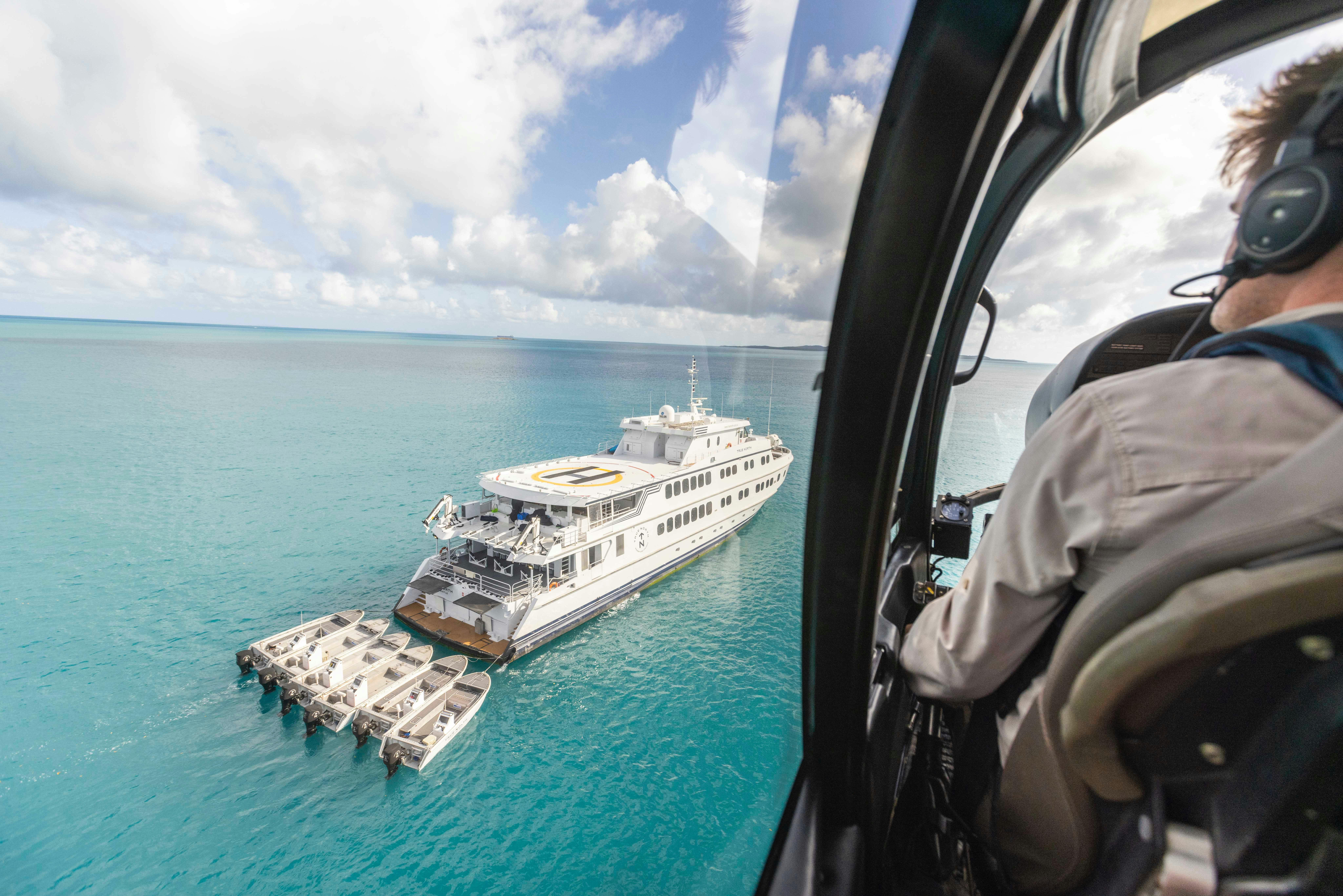 Scenic flights on the Great Barrier Reef