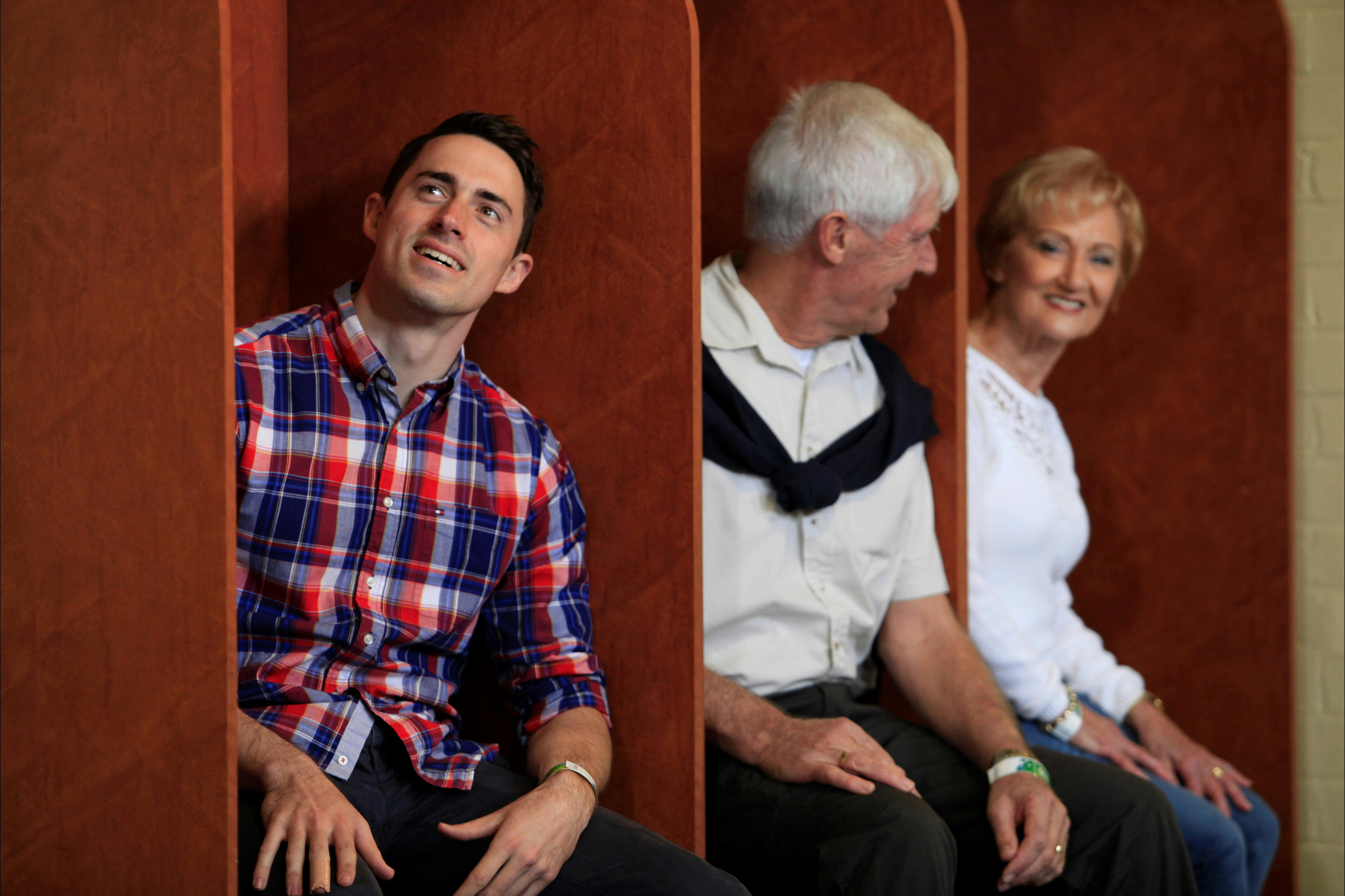 SCG Guided Walking Tour Visitors in SCG players change rooms