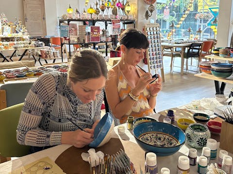 Ceramic Paint and Sip Classes in Sydney