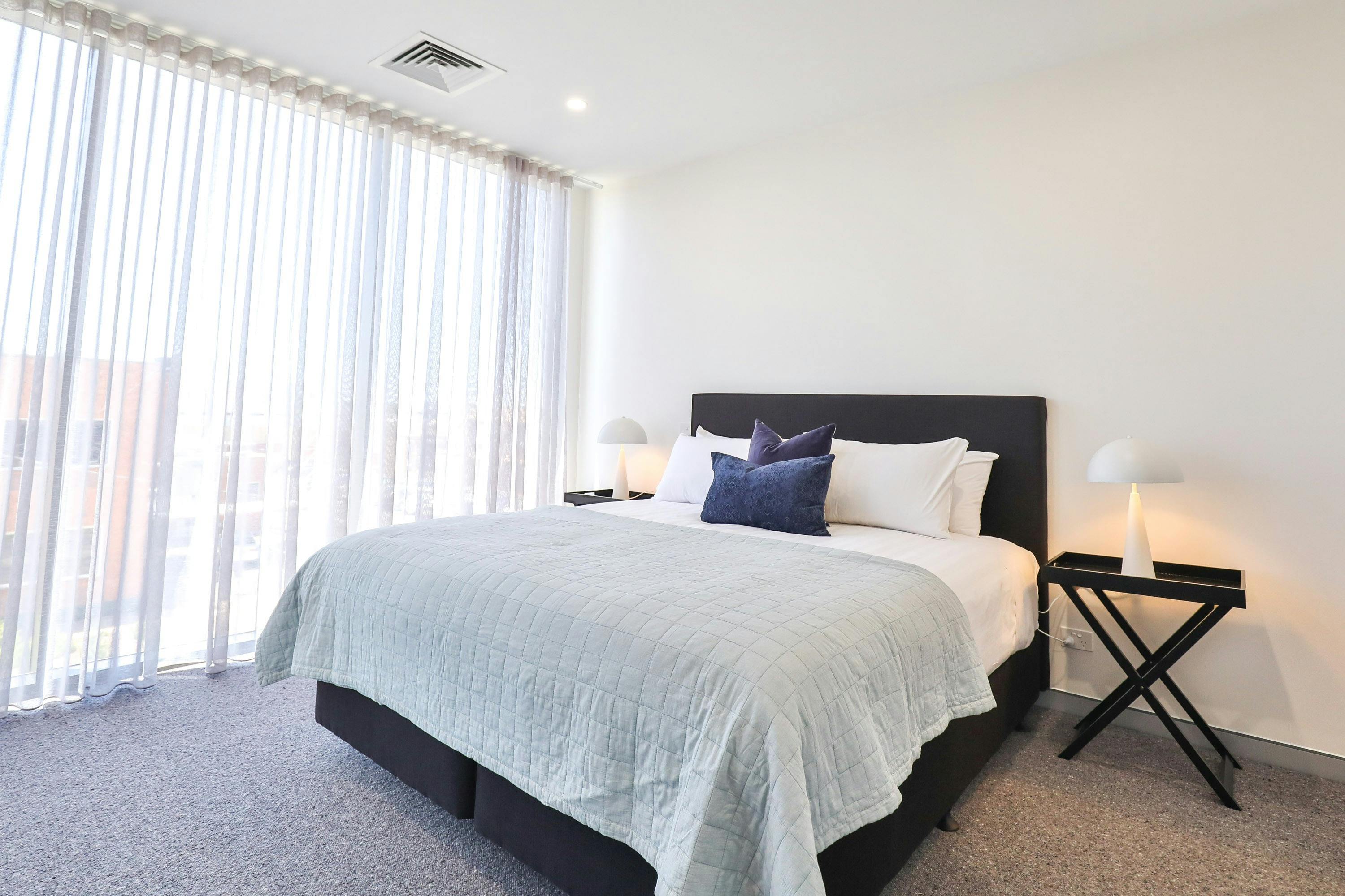 Indulge Apartments - City View 2-bedroom Penthouse