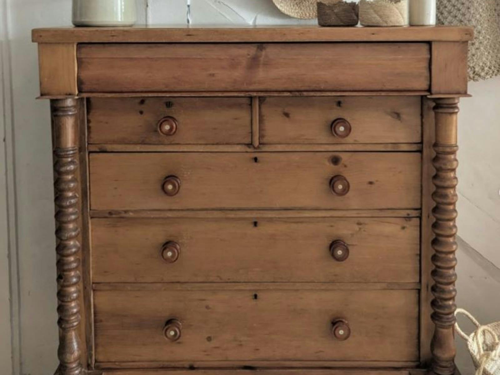 Chest of Drawers