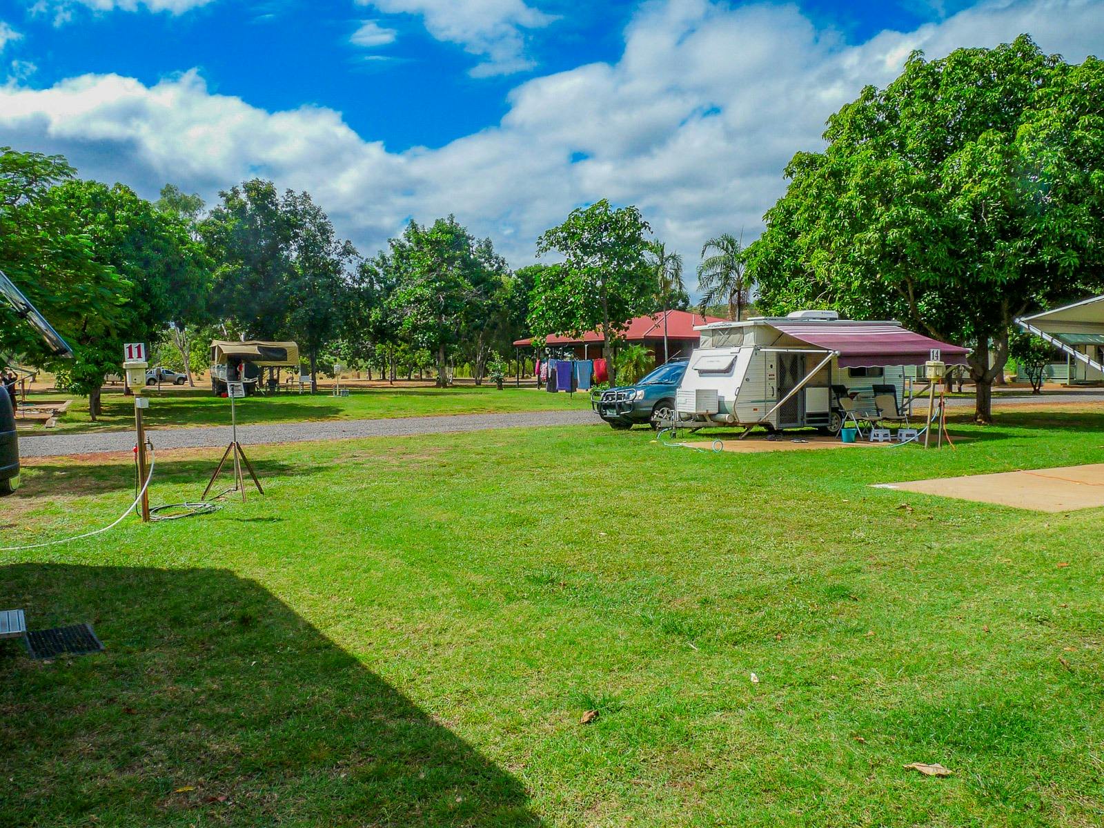 outback caravan park, outback queensland, spacious cabins, shady campground, camping,  caravan, stay