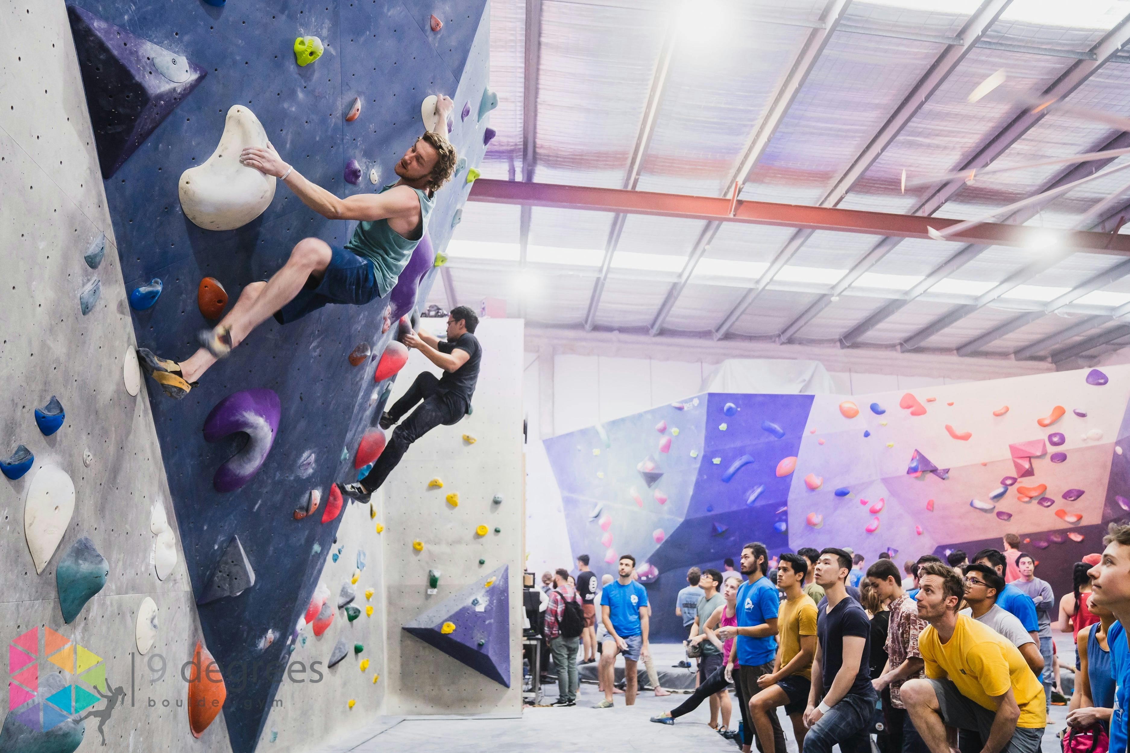 People climbing at 9 Degrees Parramatta