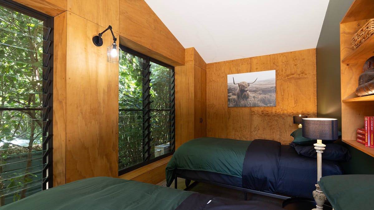 Waterfall Lodge Maleny edit