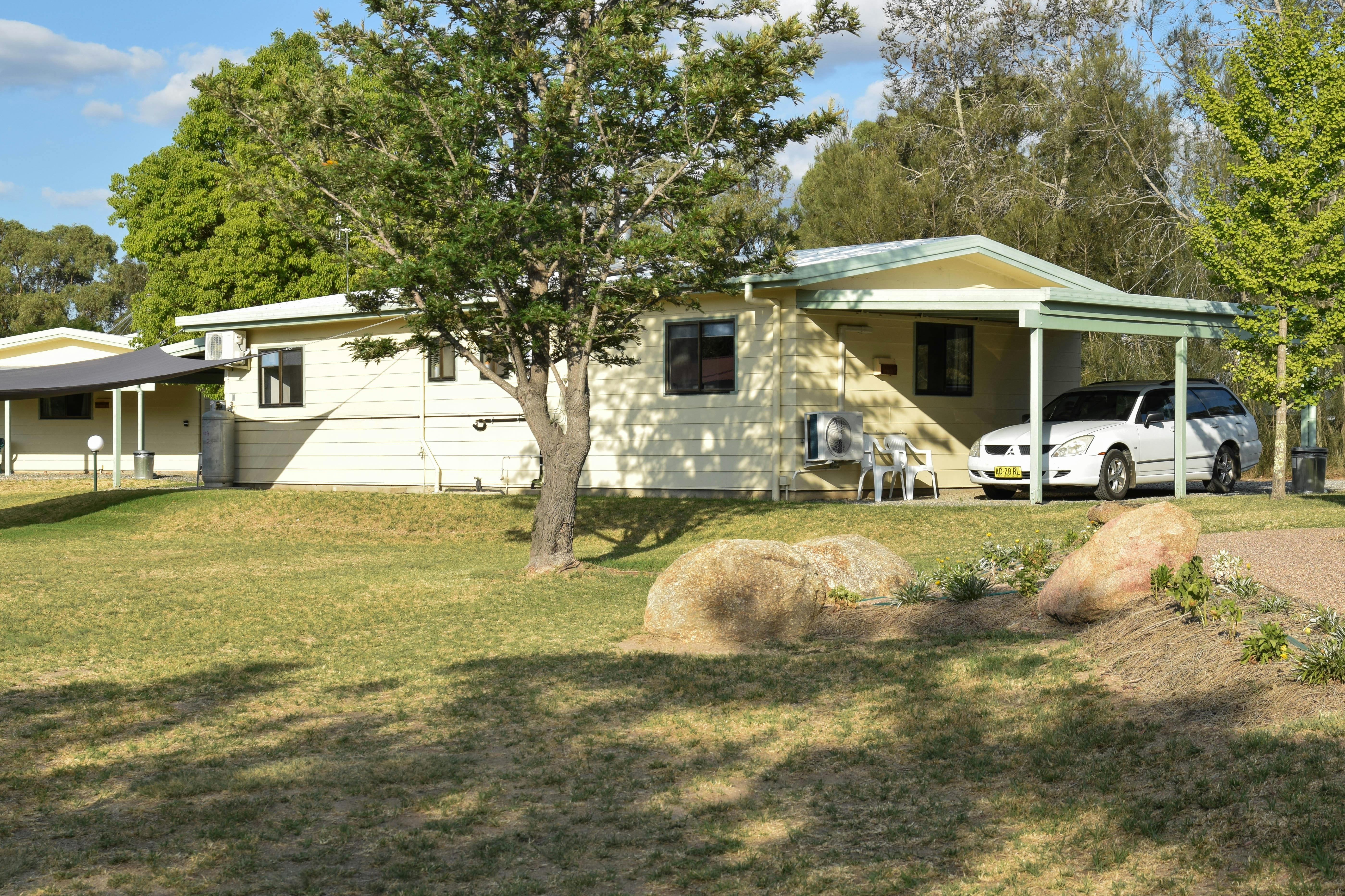 Country Style Caravan Park Southern Queensland Country