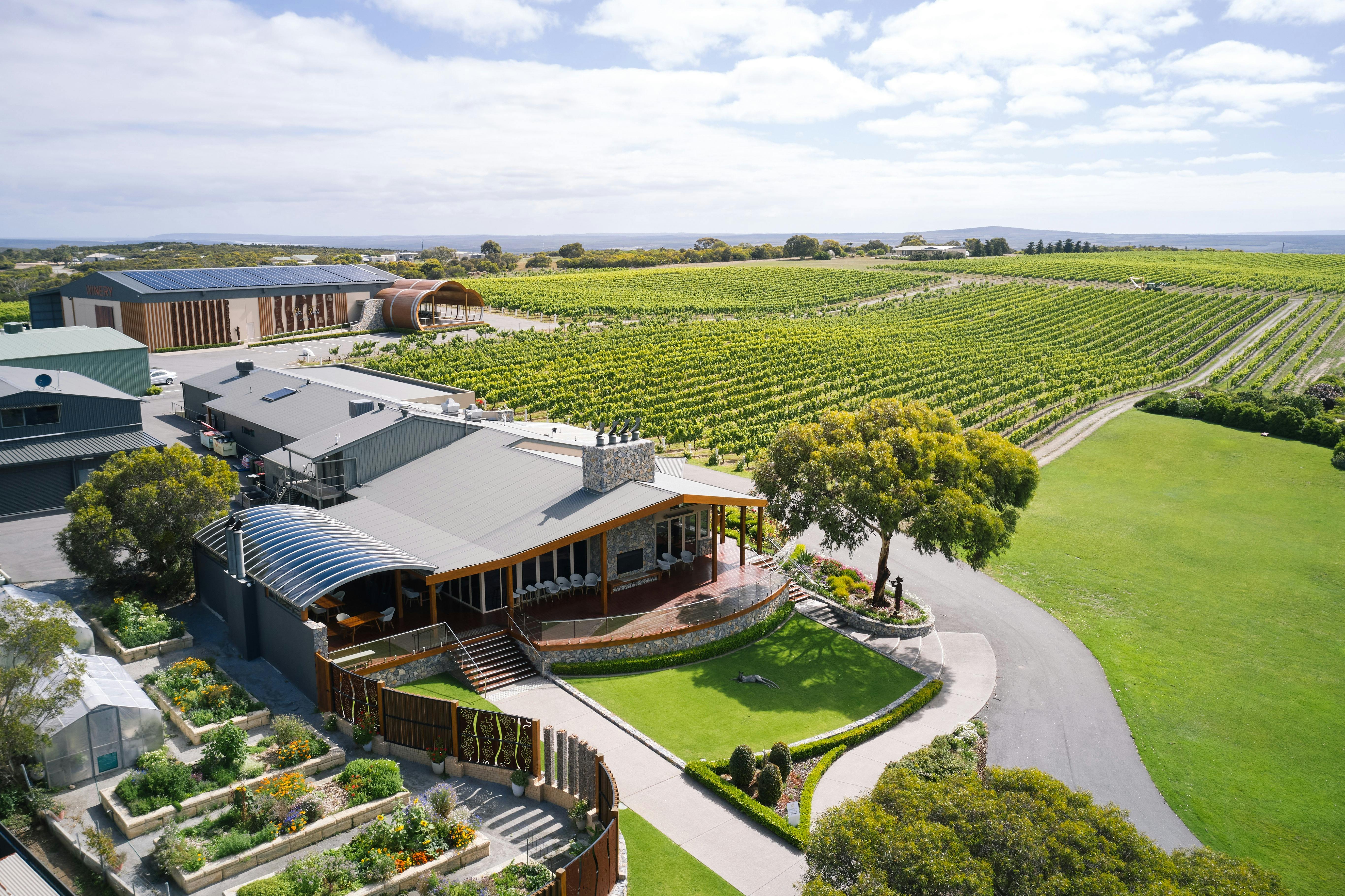 Line and Label Restaurant