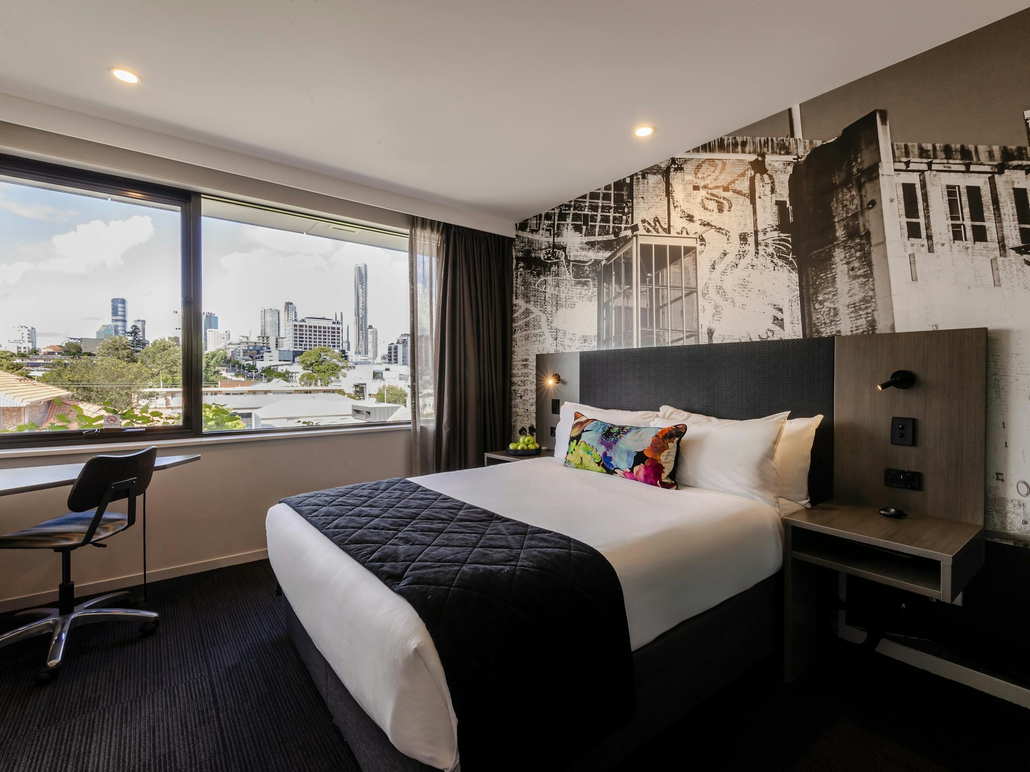 Superior City View Queen Room Superior City View Queen Room