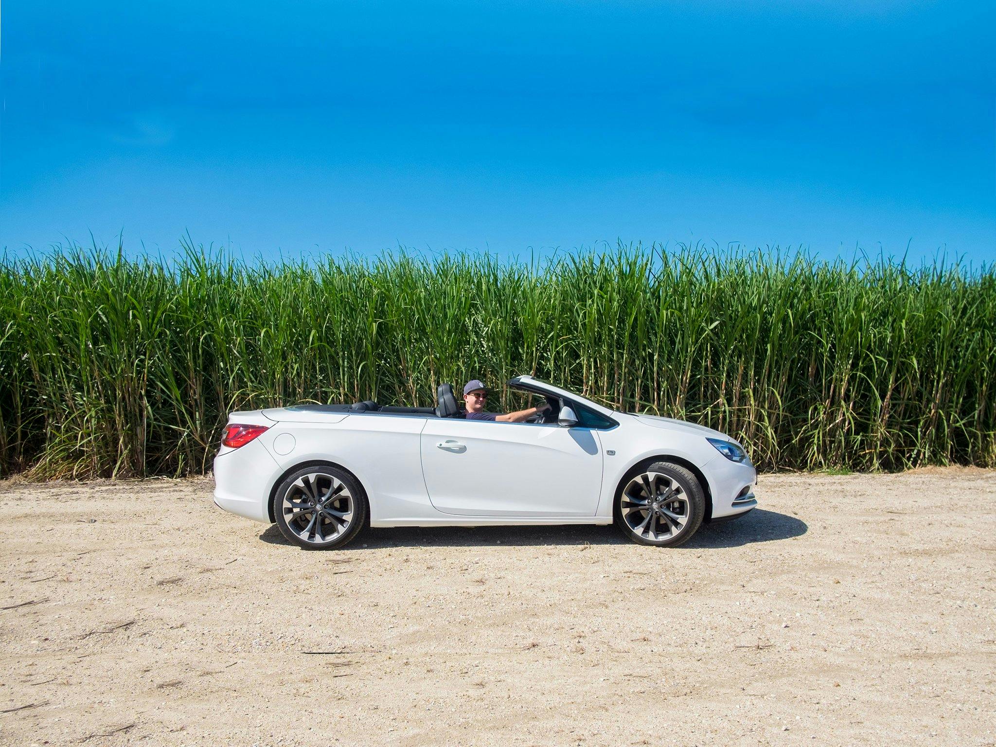Gold Coast Convertible Rental - Holden Cascada Gold Coast Convertible Rental - Holden Cascada