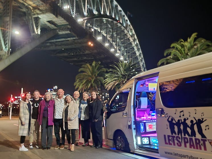 party busses, party bus hire in sydney, hire party bus sydney, partybus sydney, party bus hire sydne