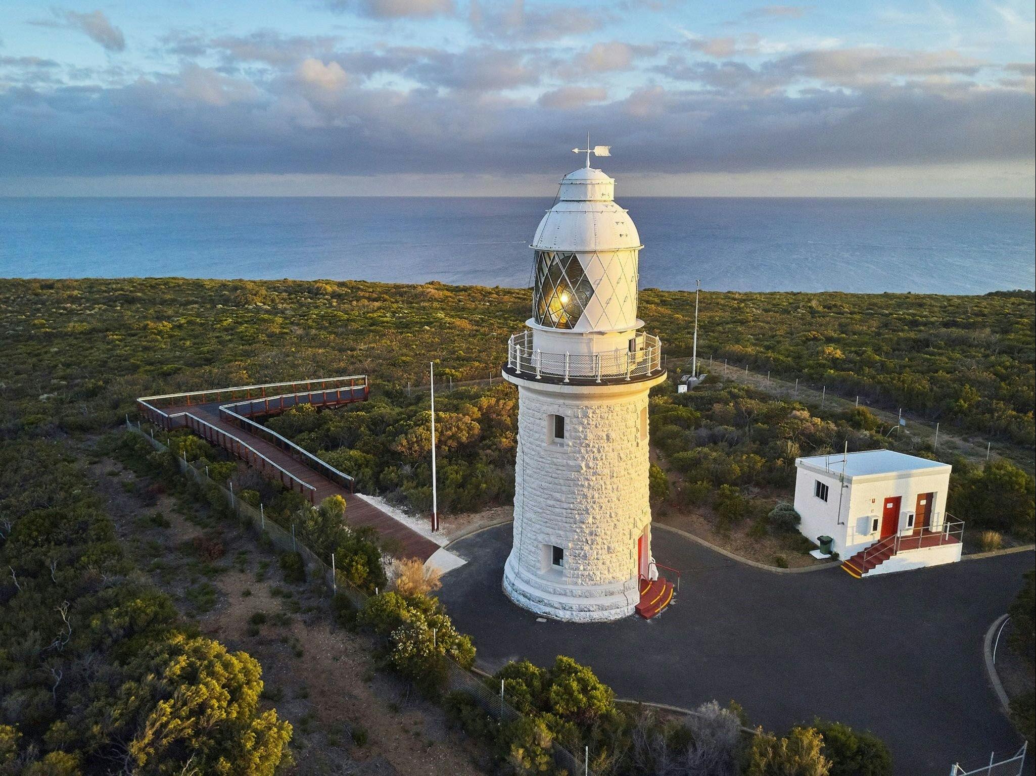 Cape Naturaliste Lighthouse was the last manned lighthouse in Australia.