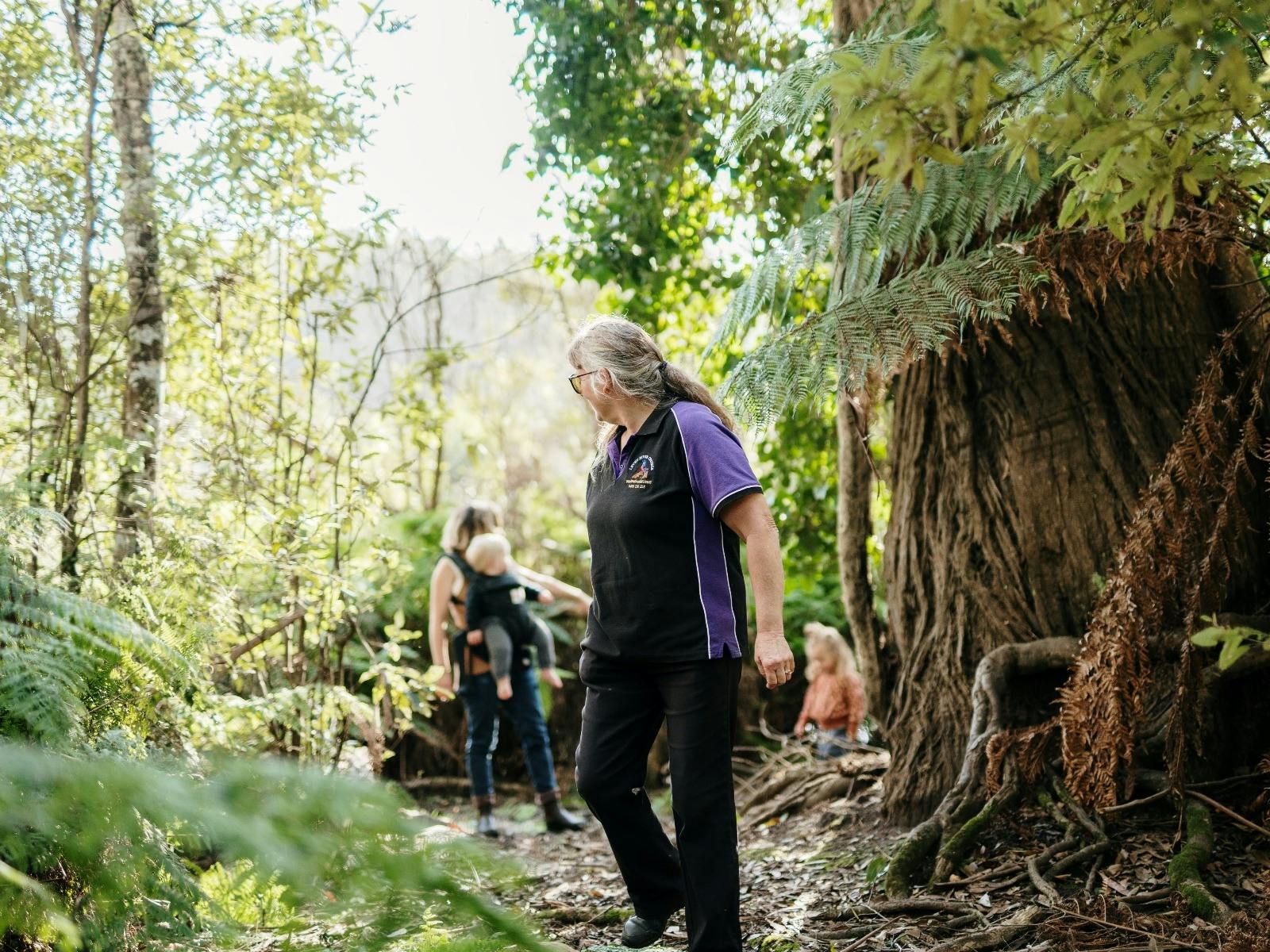 Kim (owner) guiding visitors through Leven Park.