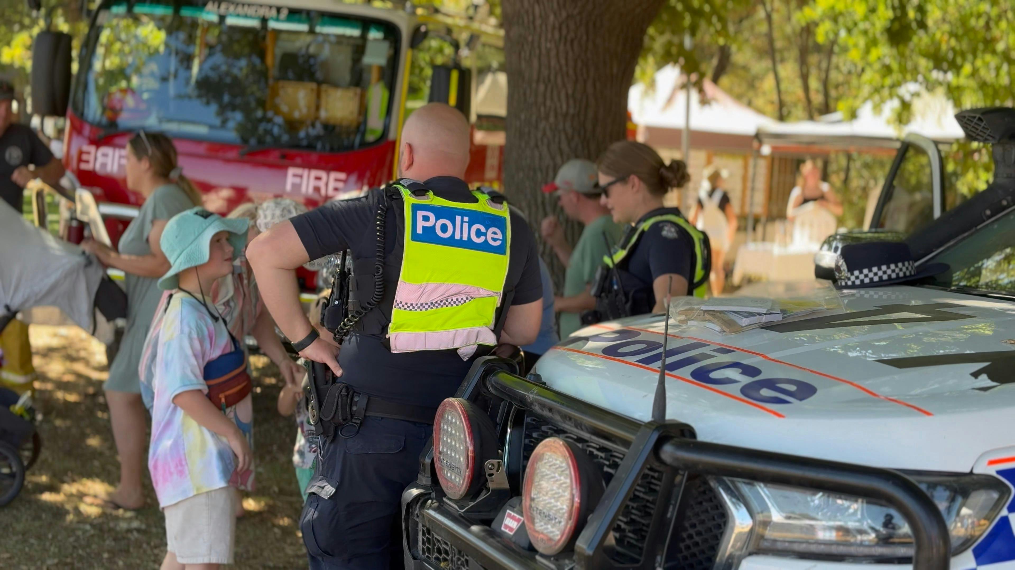 Dindi Daze Activities