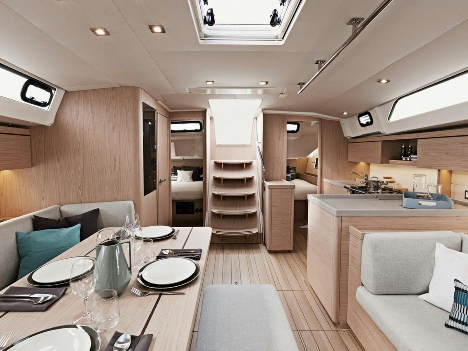 Beneteau 46 - saloon and galley