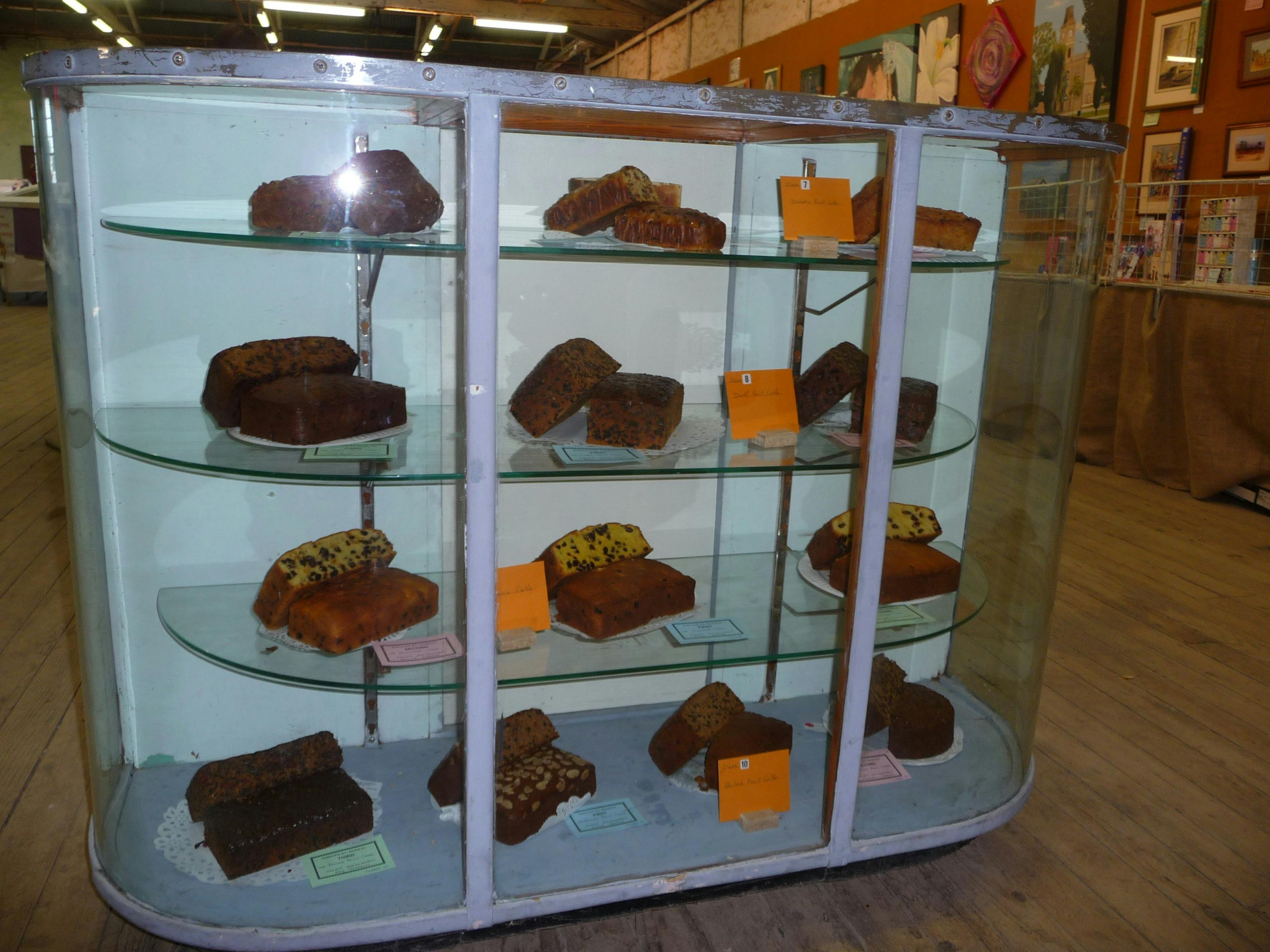 Cakes and more Cakes