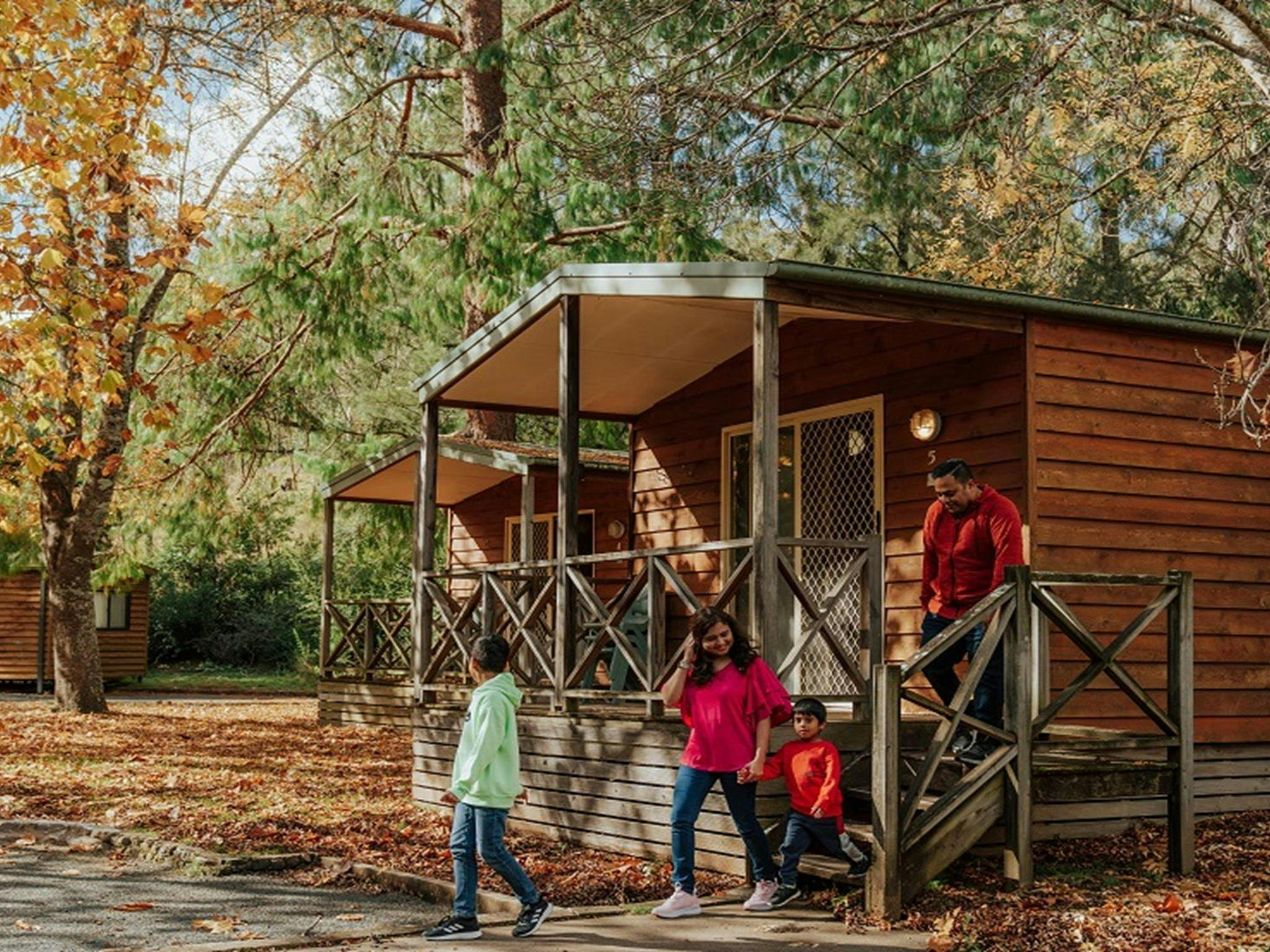 A family set out from their cabin to explore Wombeyan Karst Conservation Reserve. Credit: Remy