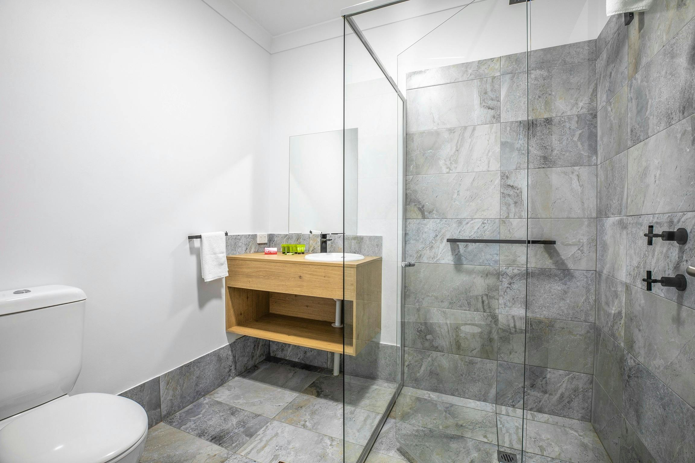 Nightcap at Exeter Hotel