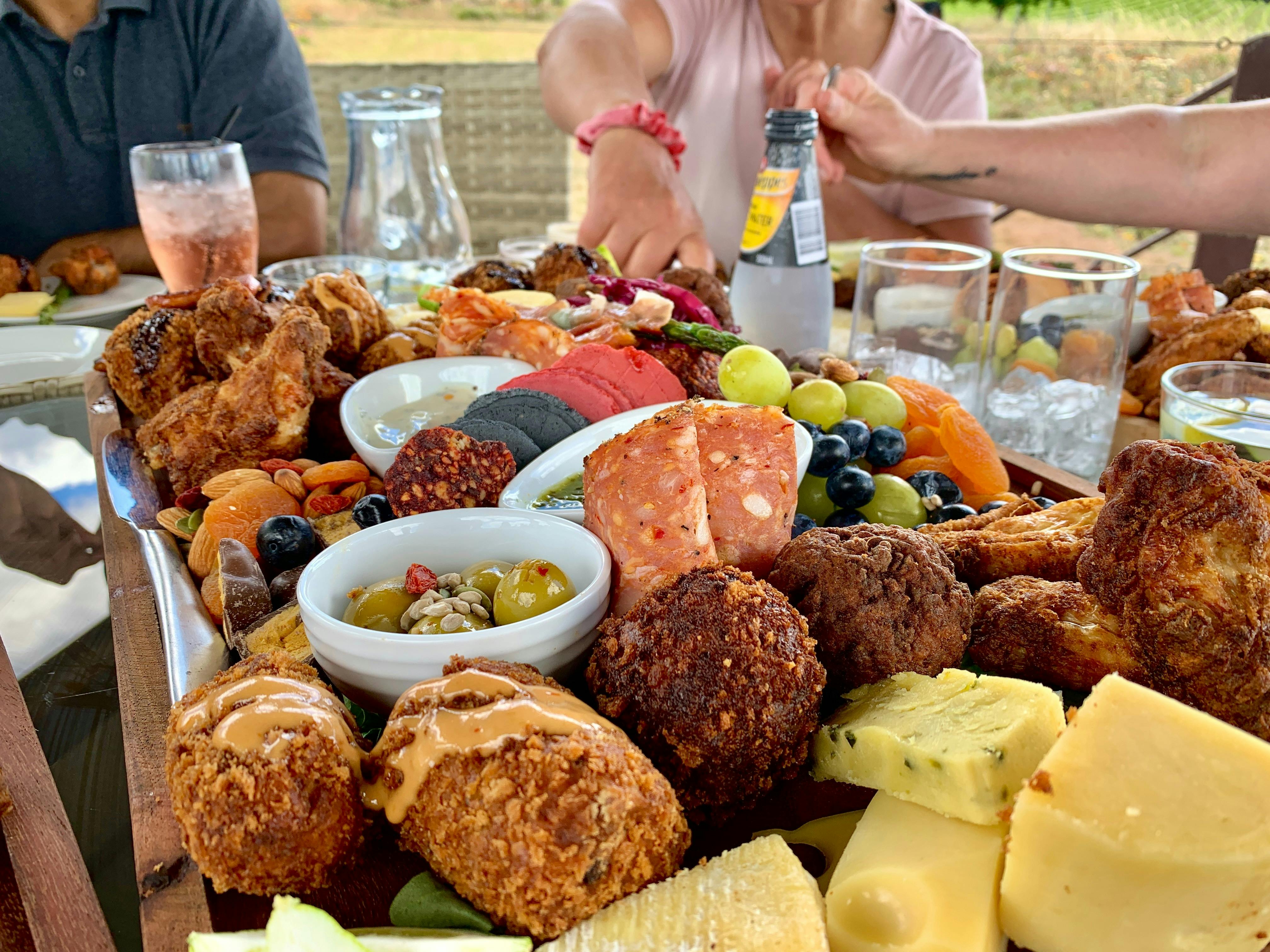 Collie Hike & Paddle Gourmet Grazing Experience