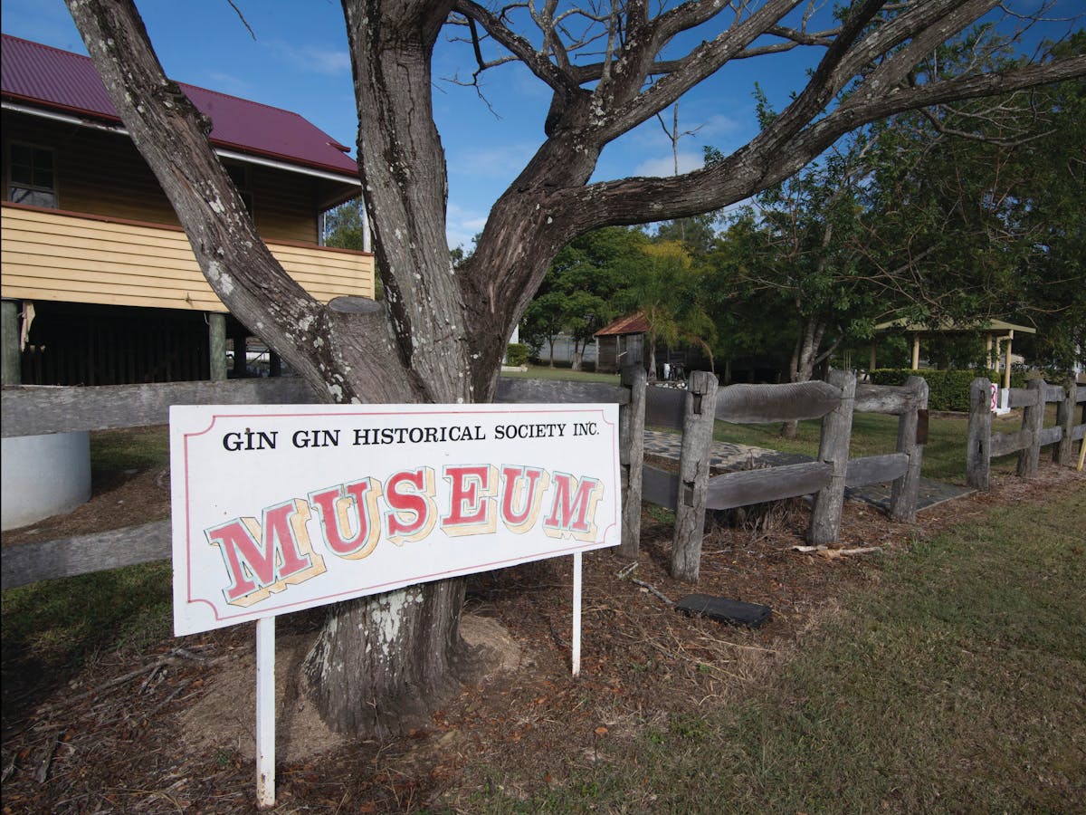 Gin Gin - Museum Gin Gin - Museum