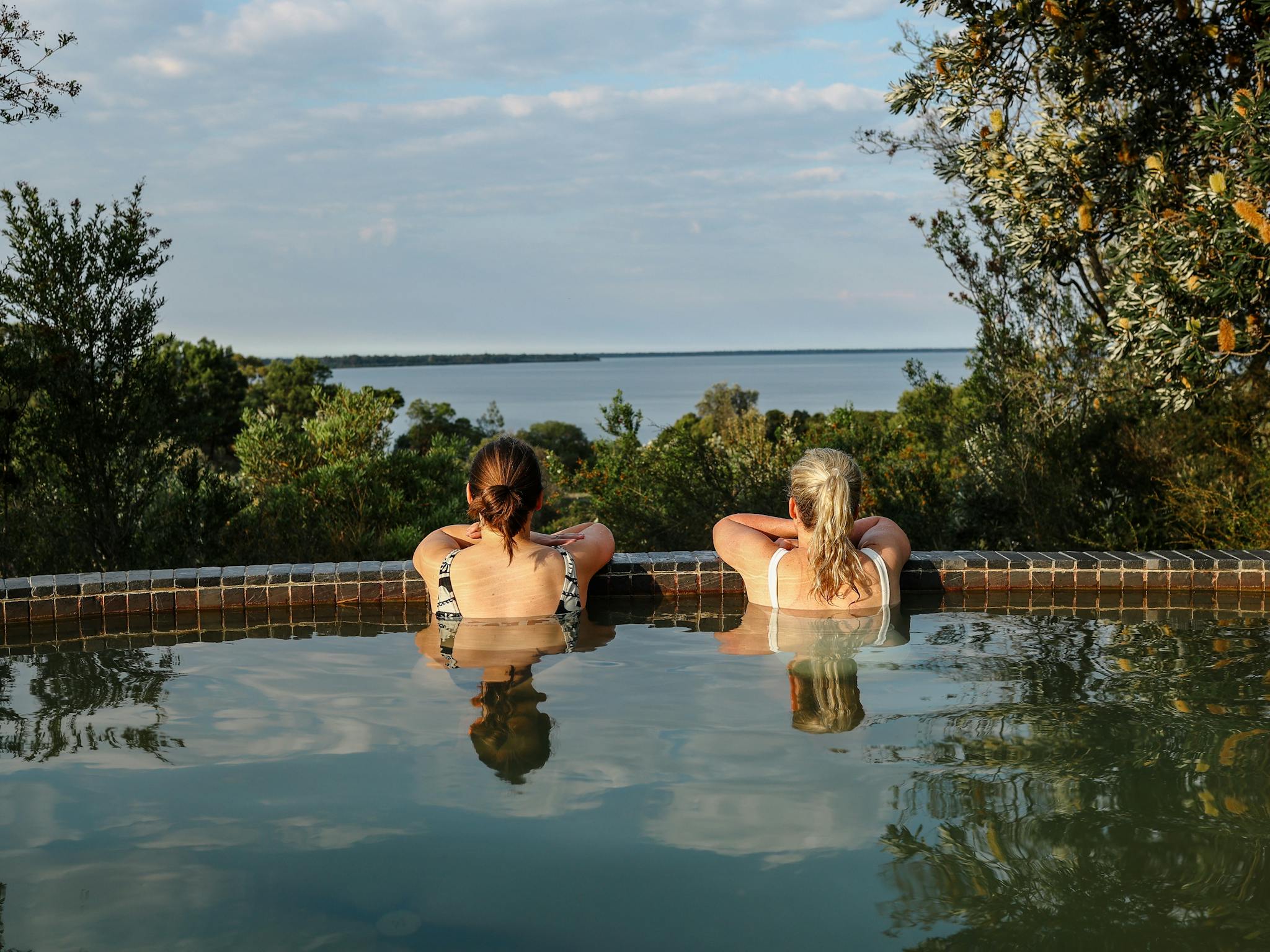 Hillview Pool