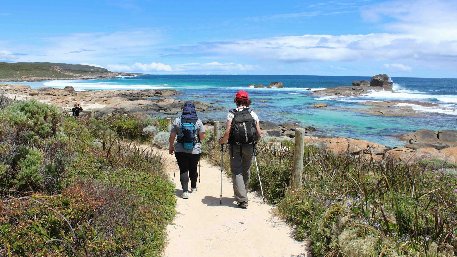 Hikers on the Cape to Cape Track near Redgate Beach