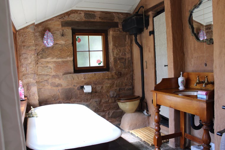 Bluey Blundstones Accommodation