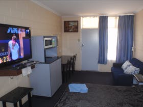 King room showing couch