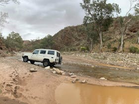 4WD troopy in gorges