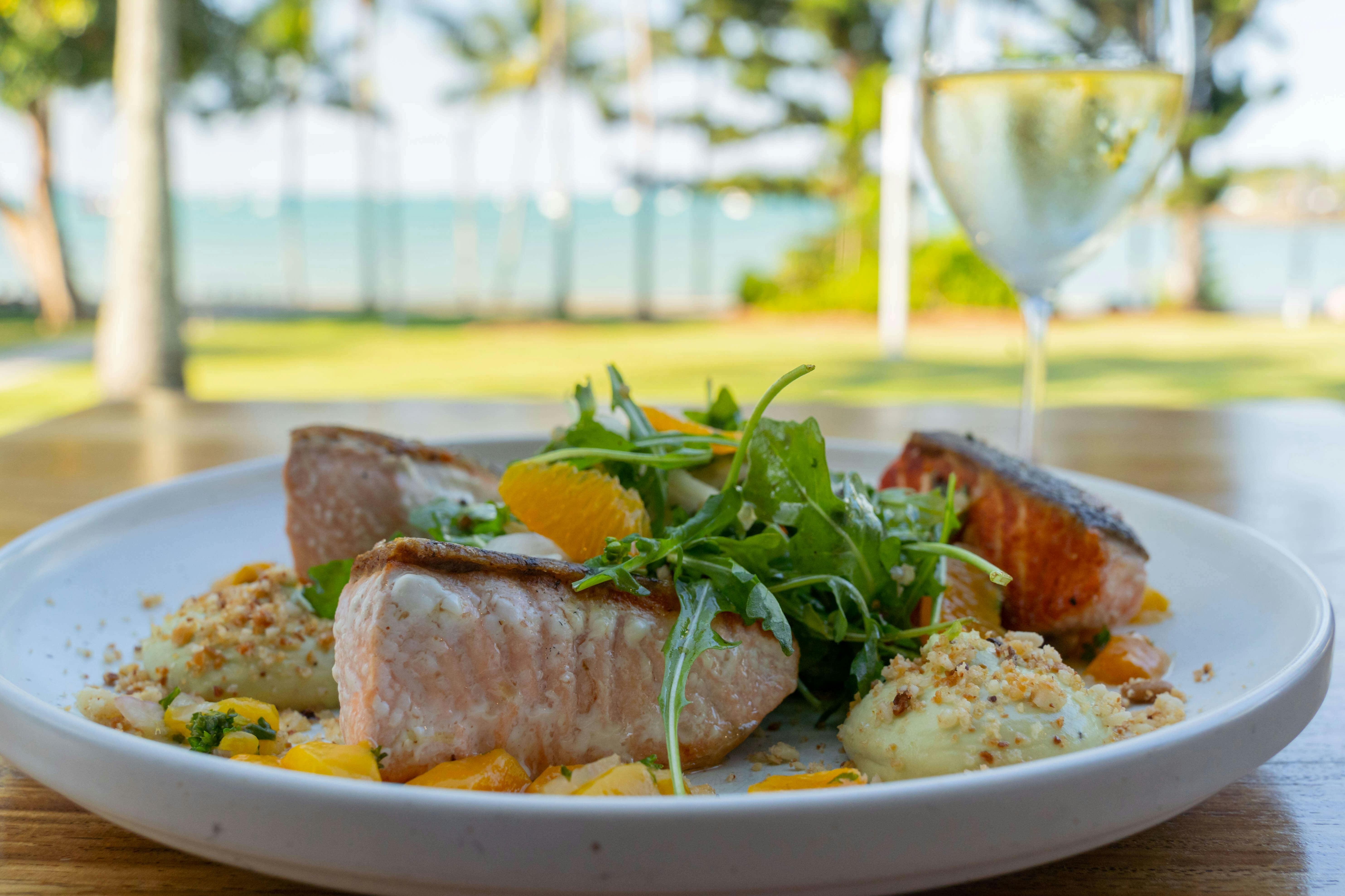 waterfront dining - pastas, pizza, salmon,