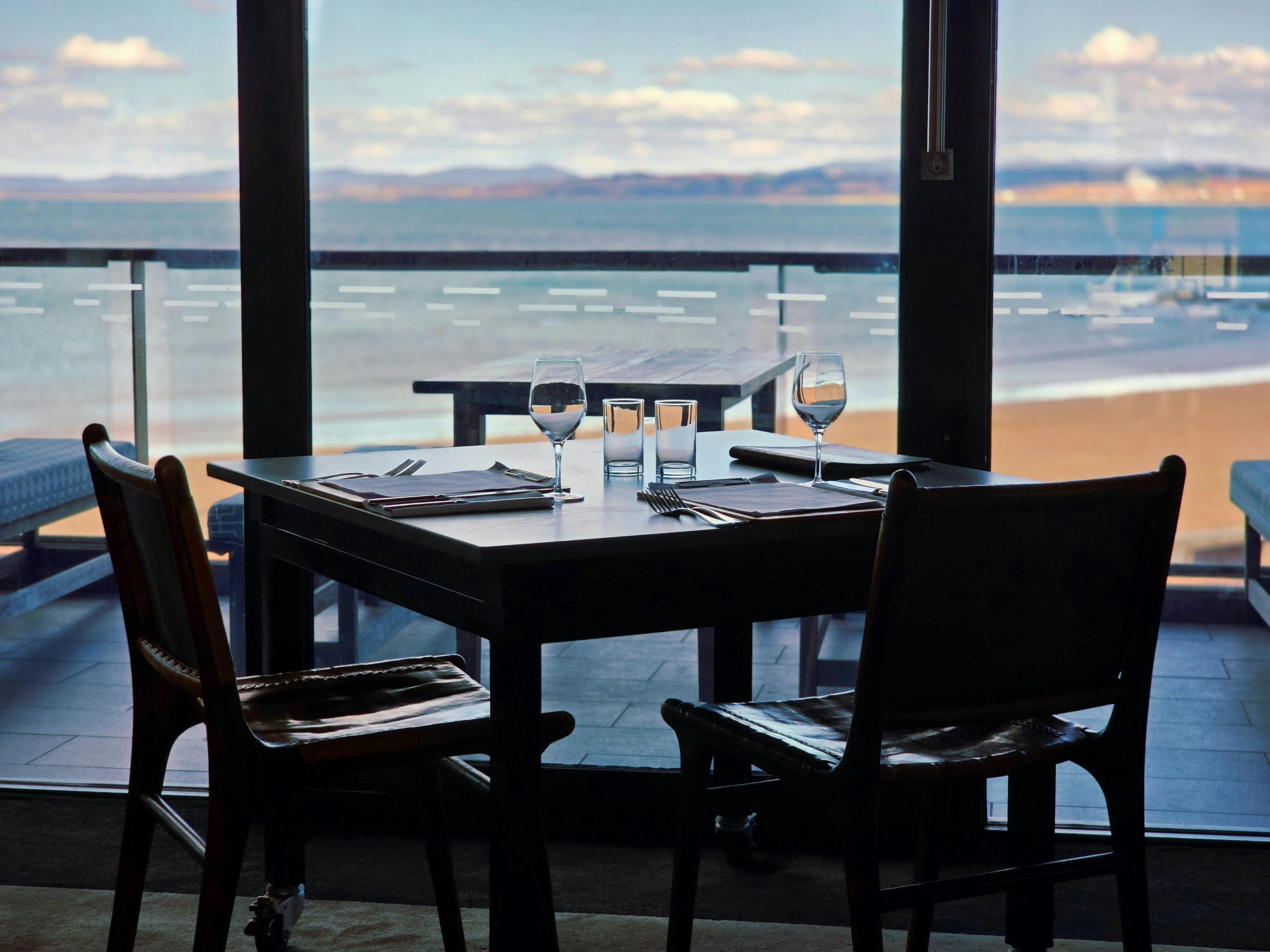 Mrs Jones Restaurant. Bar. Lounge.