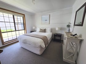 Queen bedroom