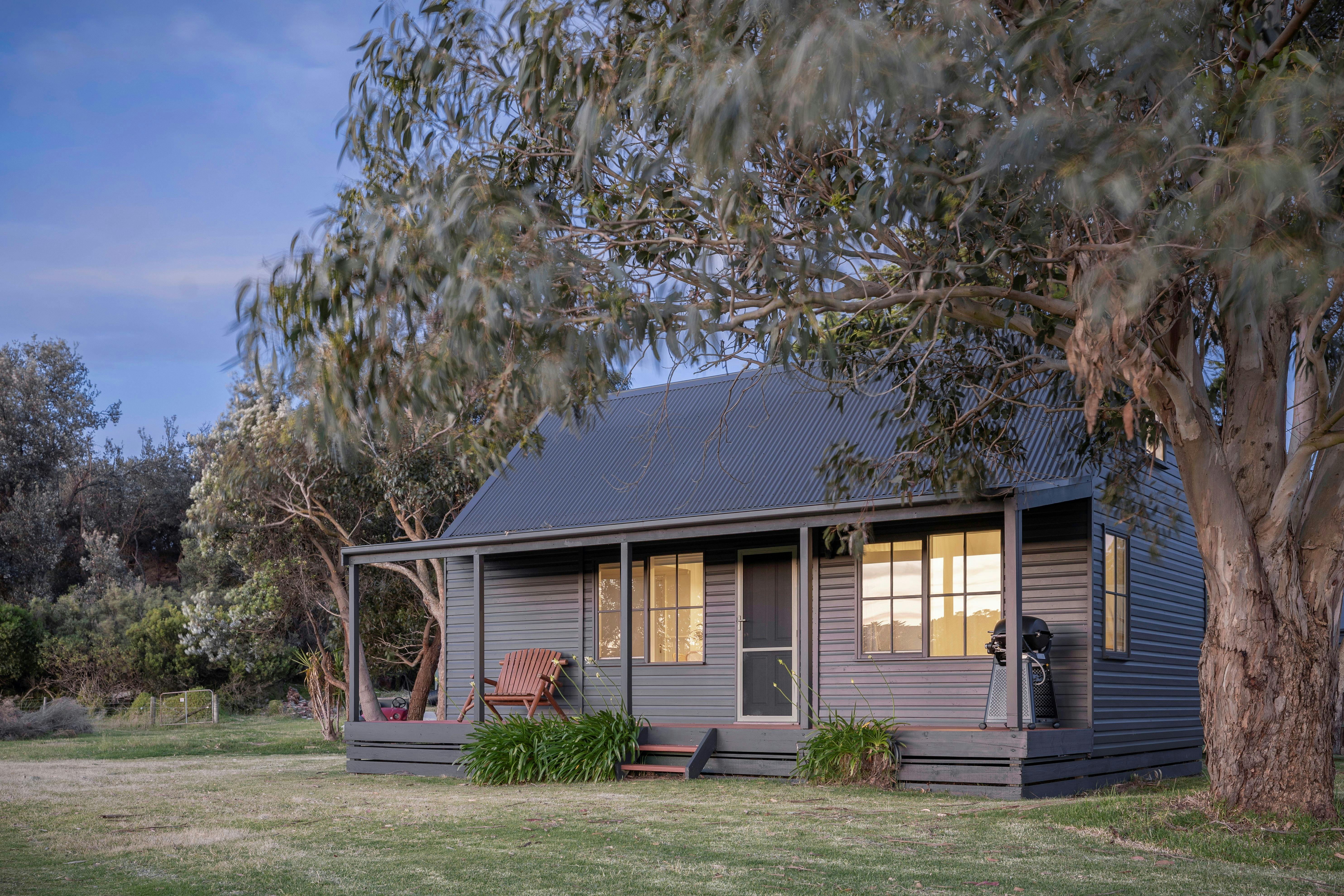 Albatross - stand alone cabin on the 8th tee - sleeps 5