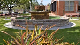 Bauer and Wiles Memorial Fountain
