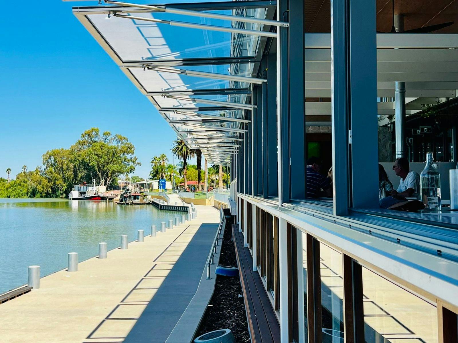 Deck Sessions feat. Sounds of Us at the Renmark Club