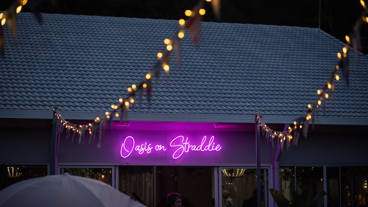 Oasis On Straddie Light Up sign
